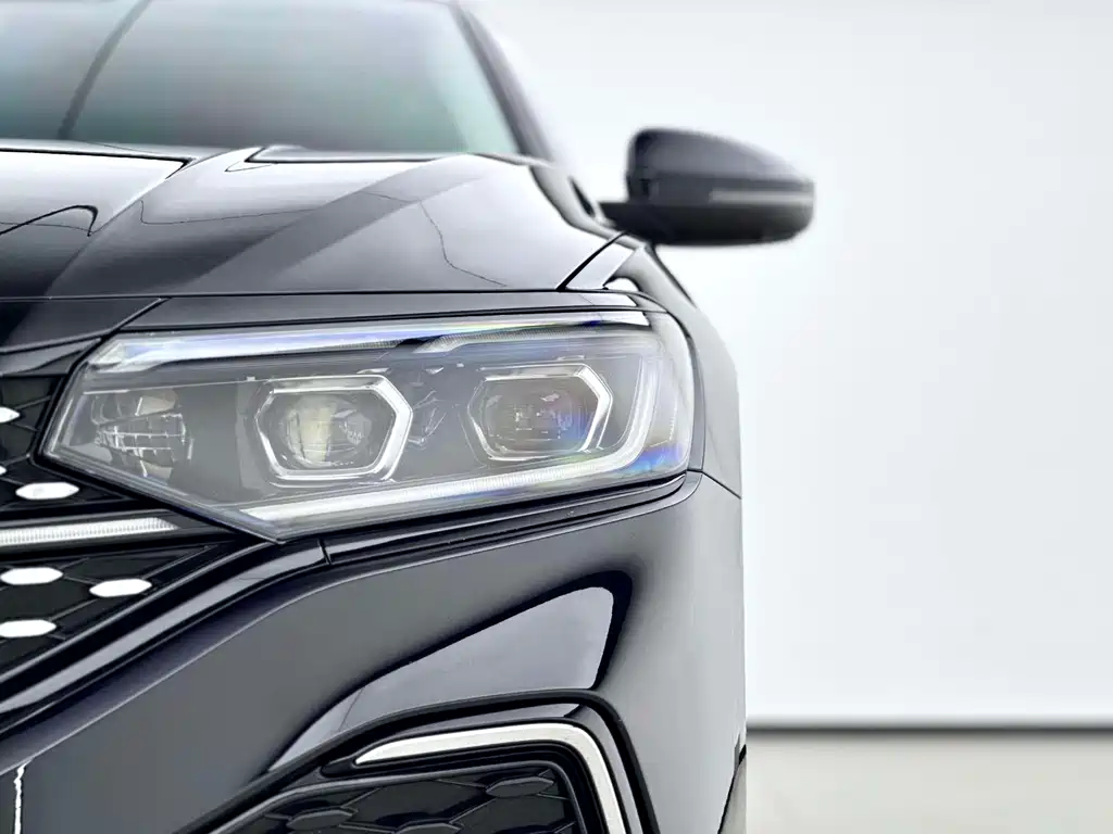 Volkswagen Passat — миниатюра 12