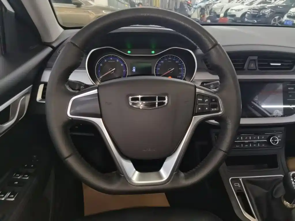 Geely Vision — миниатюра 11