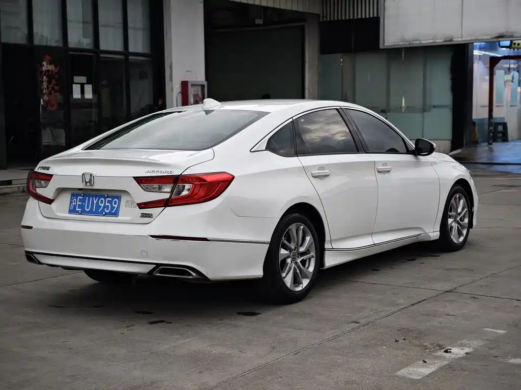 Honda Accord — миниатюра 4