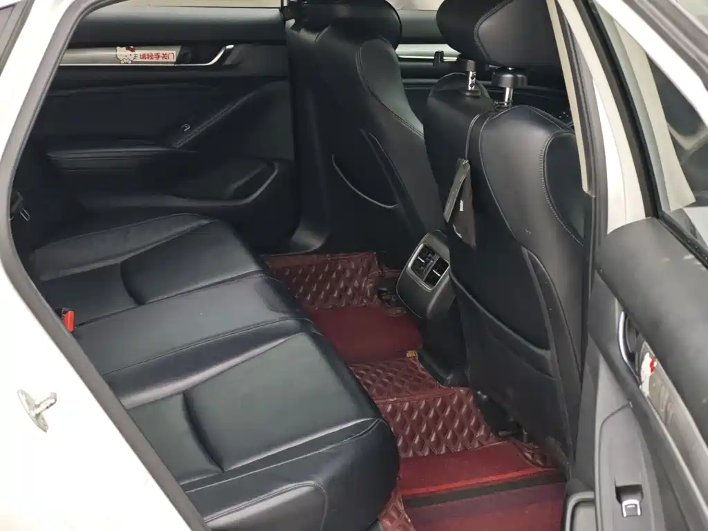 Honda Accord — миниатюра 10