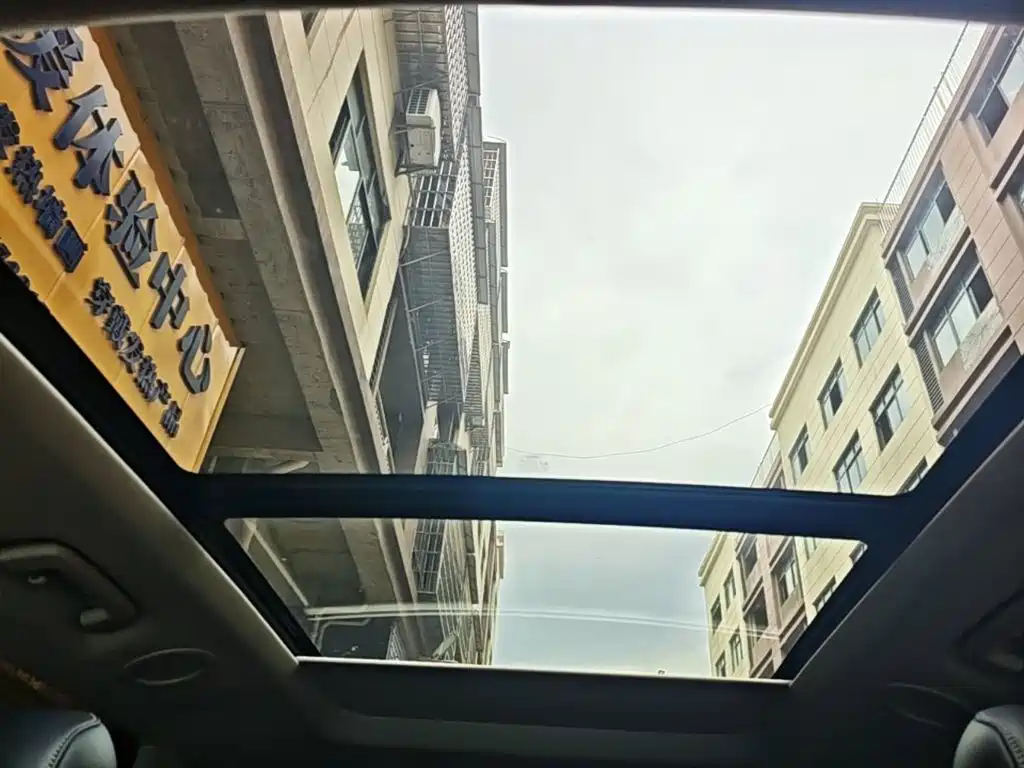 Ford Edge — миниатюра 18