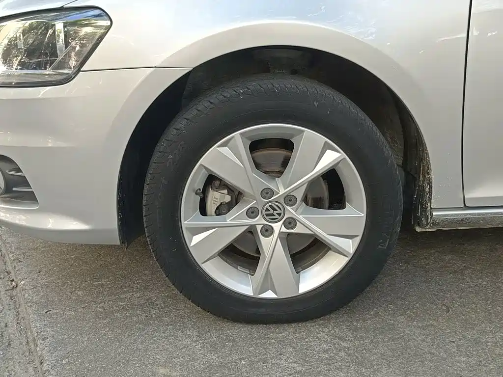 Volkswagen Bora — миниатюра 23