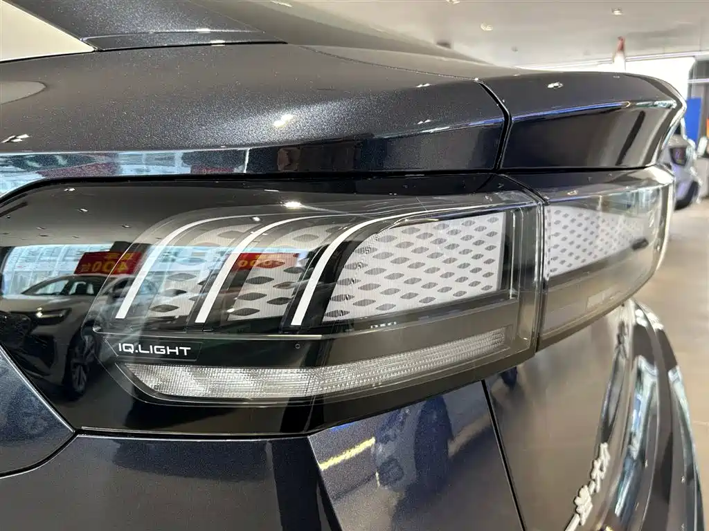 VOLKSWAGEN ID.7 VIZZION