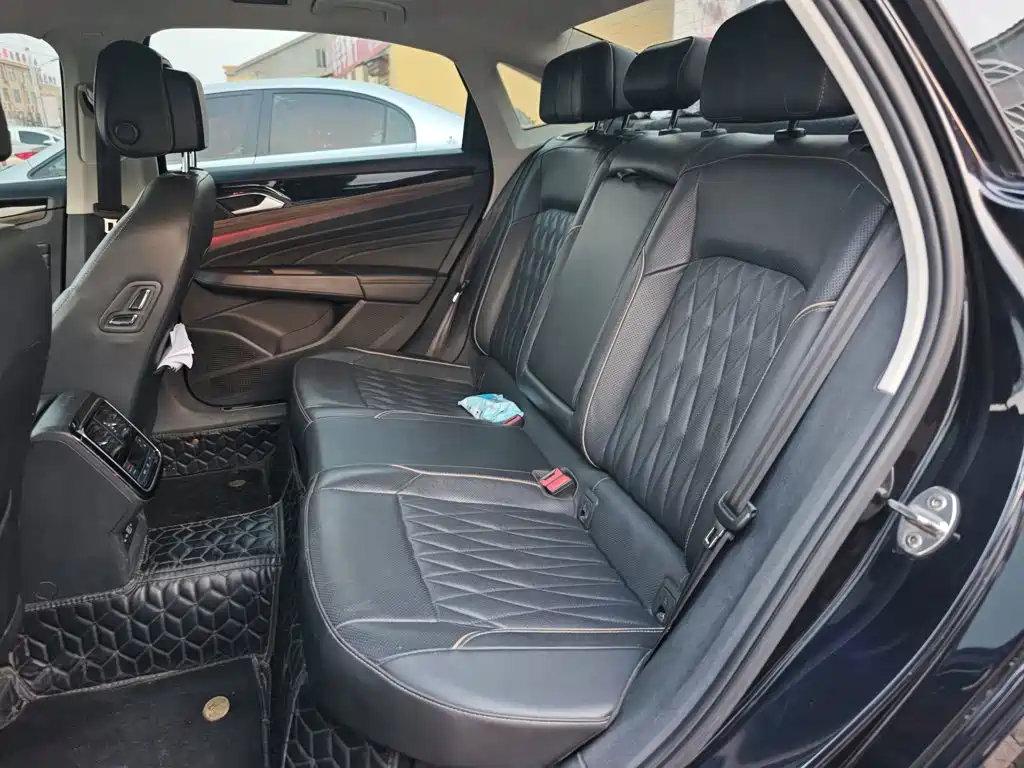 Volkswagen Passat — миниатюра 17