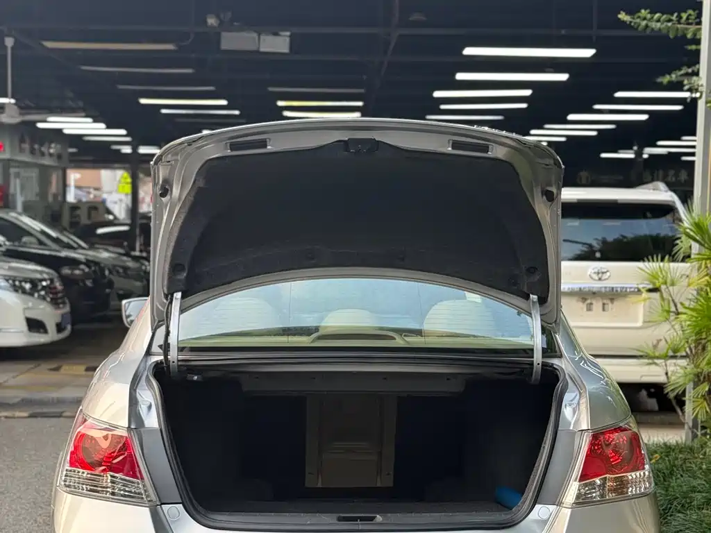 Honda Accord — миниатюра 7