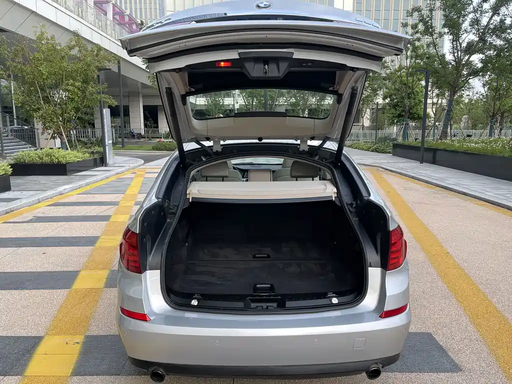 BMW 5 Series GT — миниатюра 22