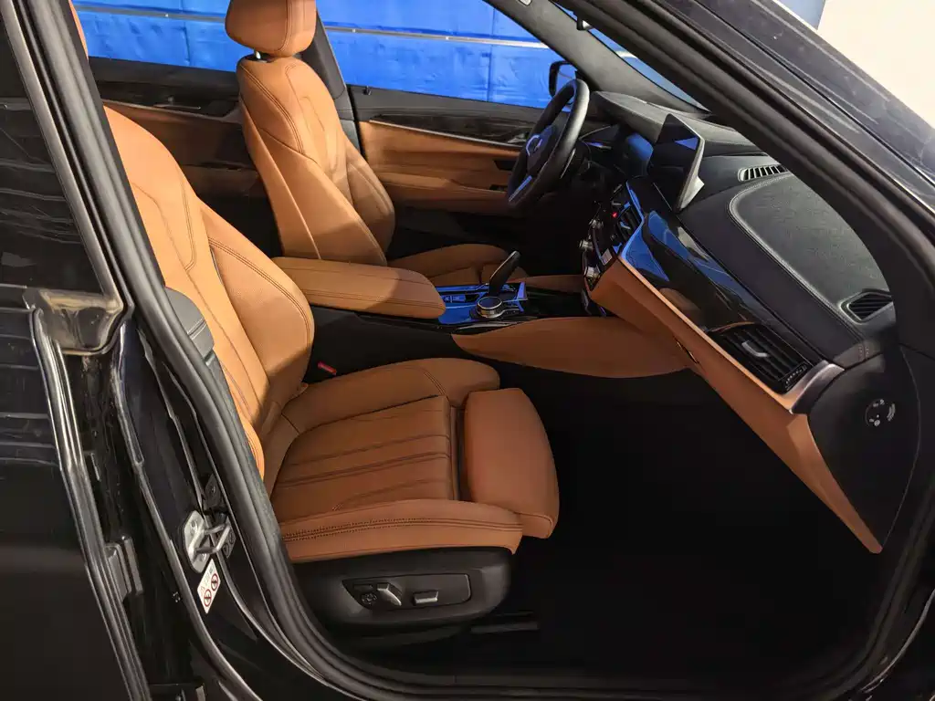 BMW 6 Series GT — миниатюра 3
