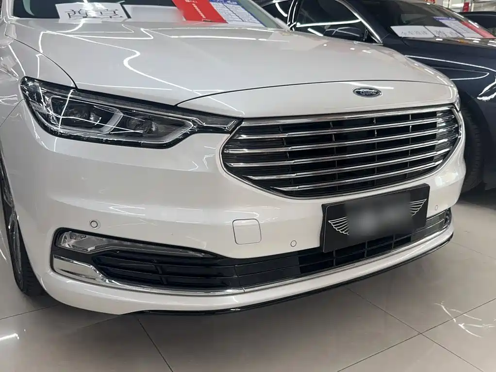 Ford Taurus — миниатюра 6