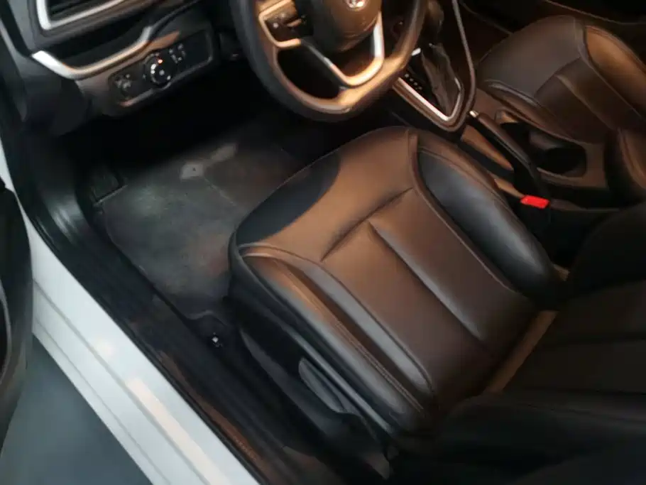 Buick Excelle — миниатюра 9