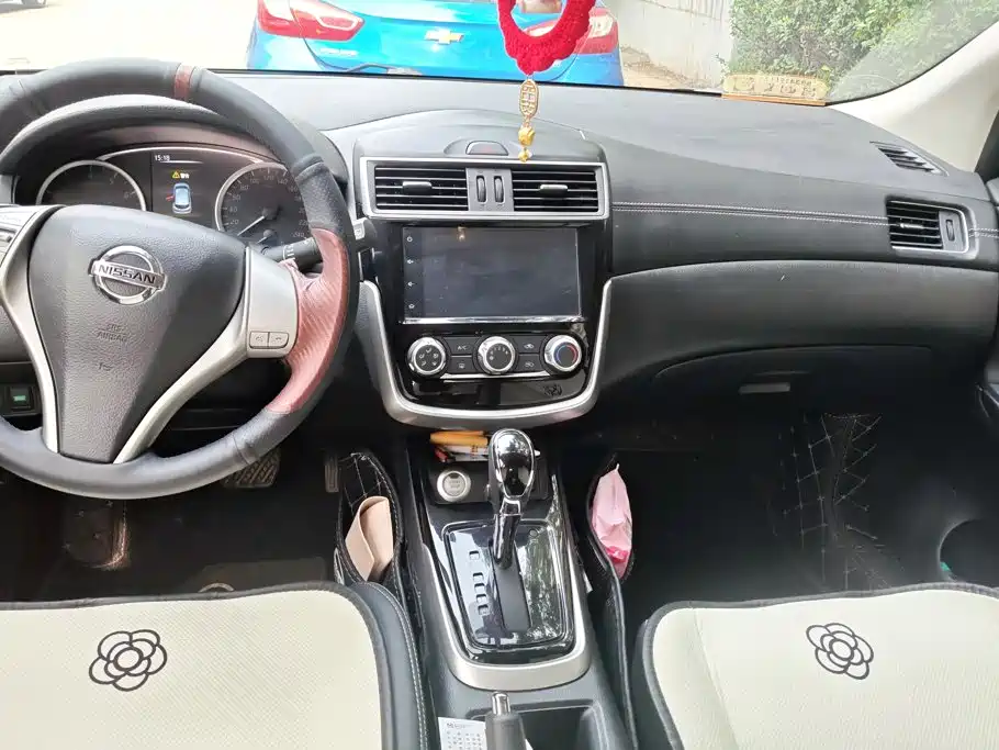 Nissan Tiida — миниатюра 13