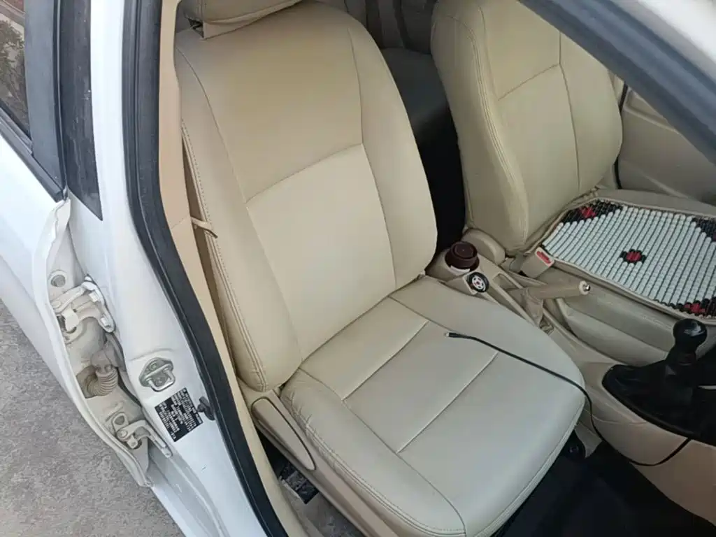 Toyota Yaris L — миниатюра 20