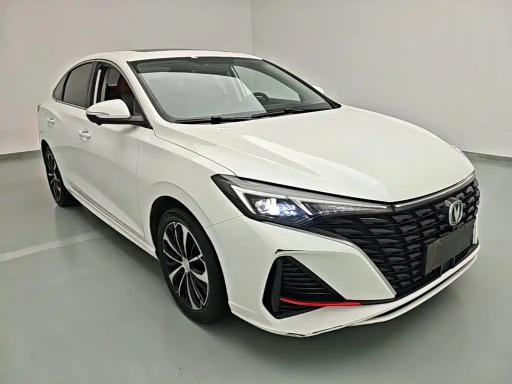 Changan Eado — миниатюра 4