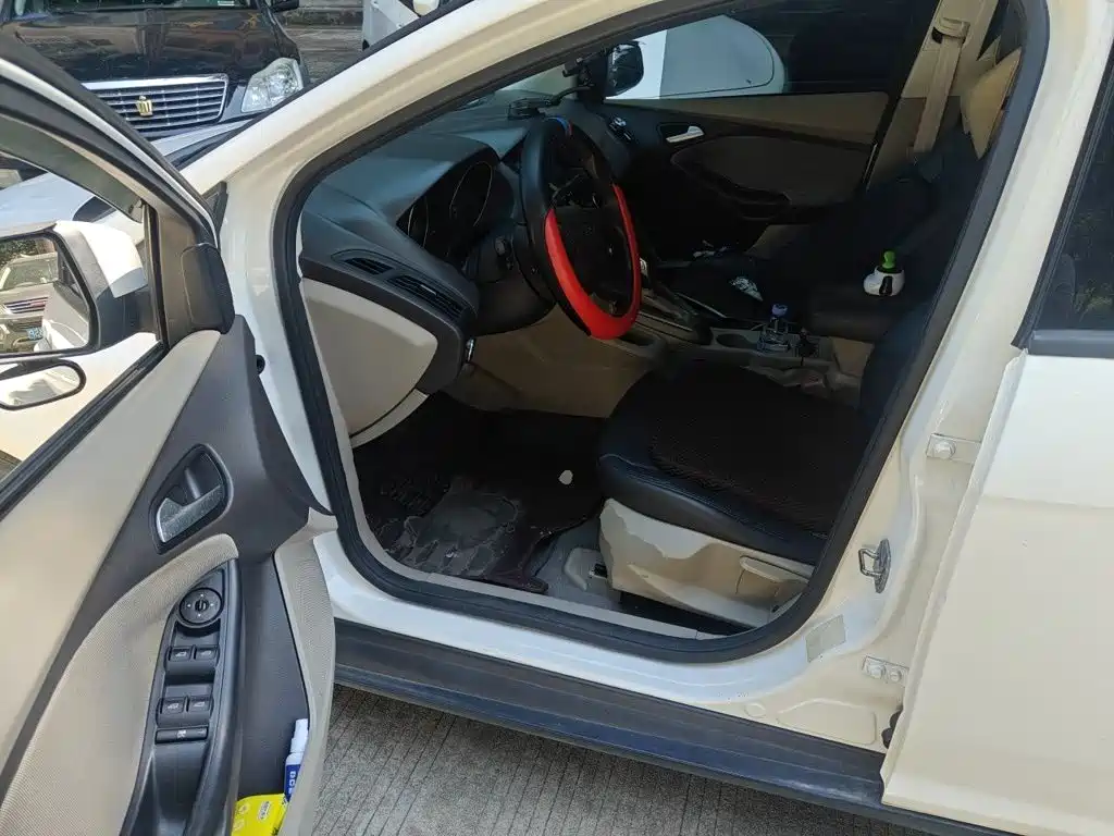Ford Focus — миниатюра 17