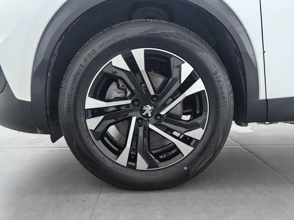 Peugeot 2008 — миниатюра 17