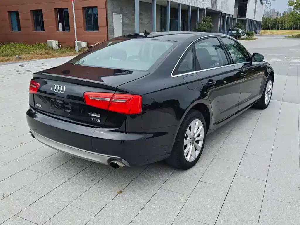 Audi A6L — миниатюра 4