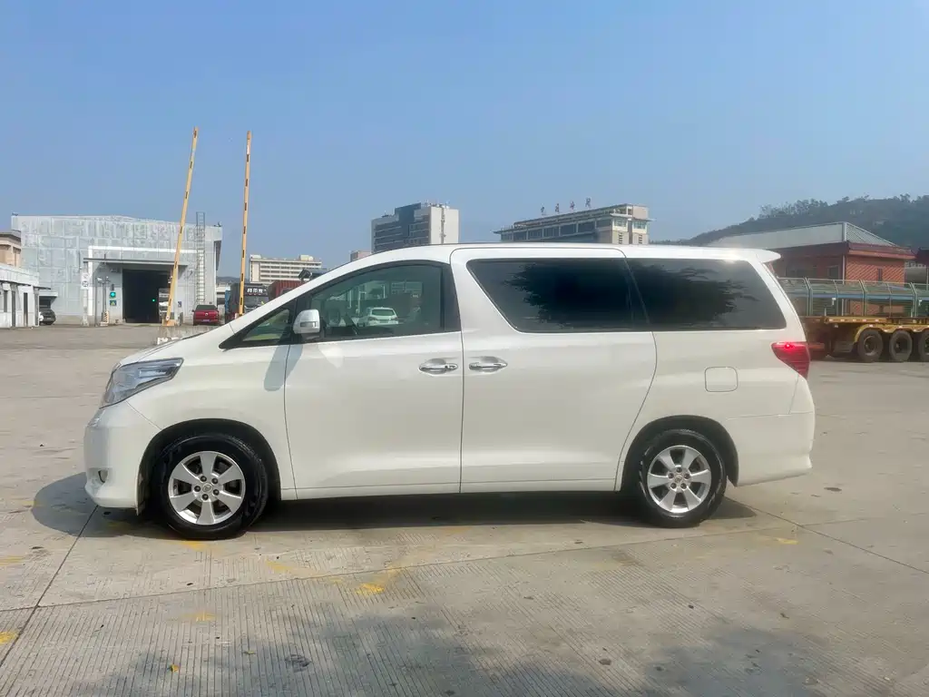 Toyota Alphard 2011 3.5L Luxury
