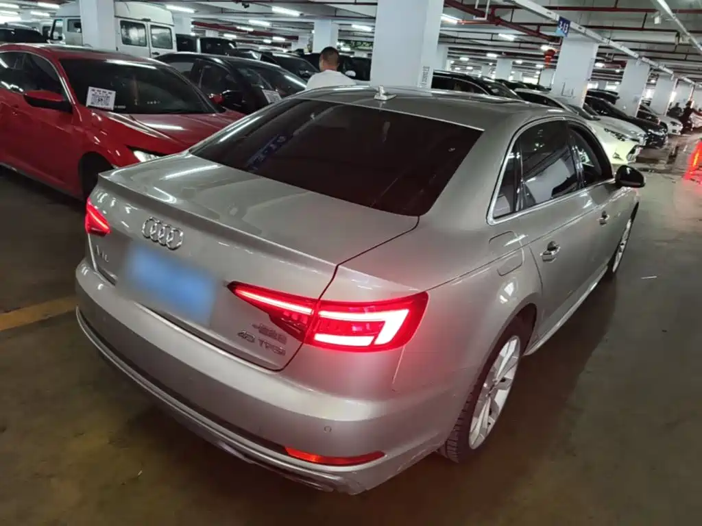 Audi A4L — миниатюра 7