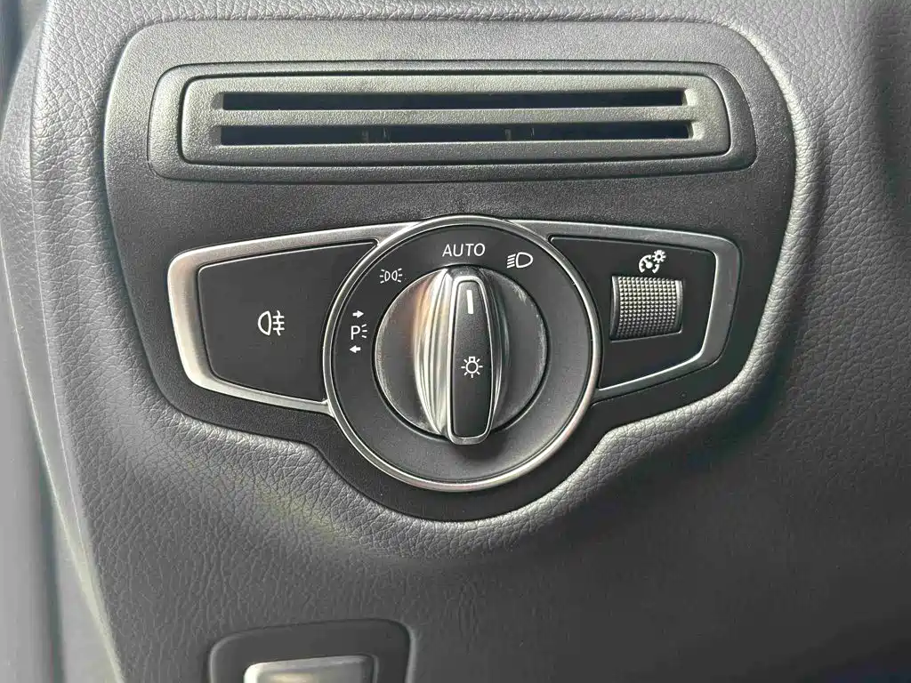 Mercedes-Benz GLC Coupe — миниатюра 13
