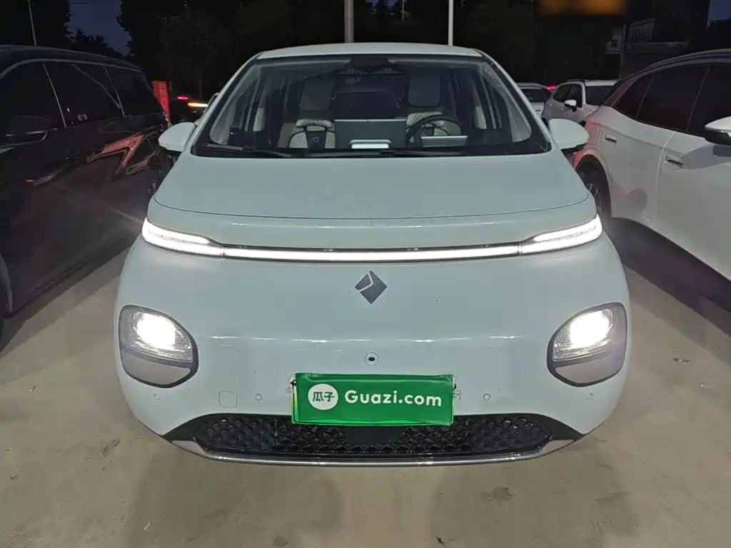 Baojun Yunduo — миниатюра 3