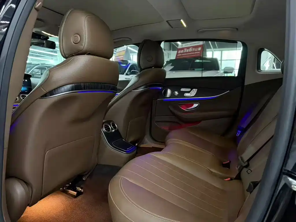 Mercedes-Benz E-Class — миниатюра 6