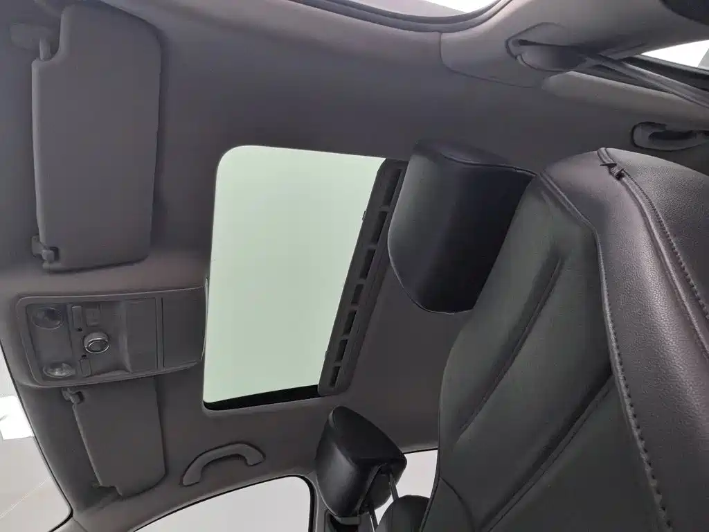 Volkswagen Sagitar — миниатюра 14