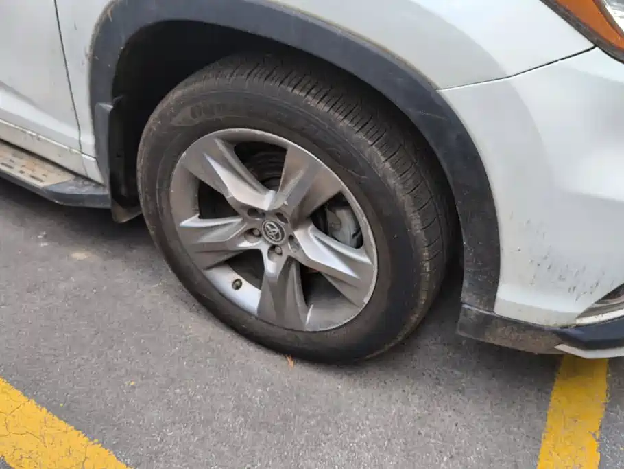 Toyota Highlander — миниатюра 6