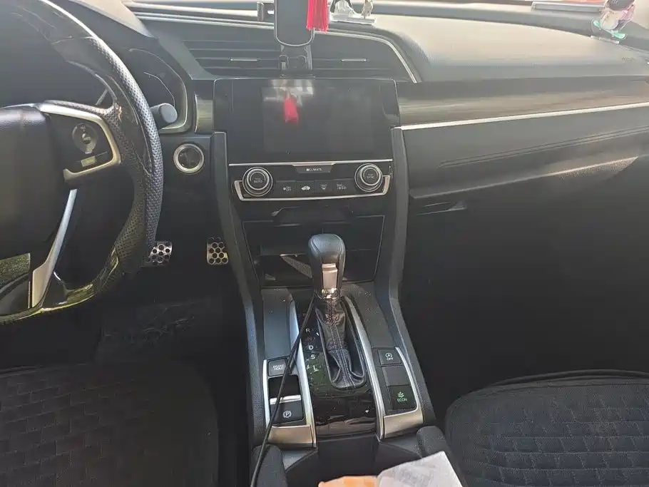 Honda Civic — миниатюра 13