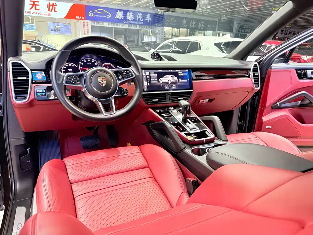 Porsche Cayenne — миниатюра 21