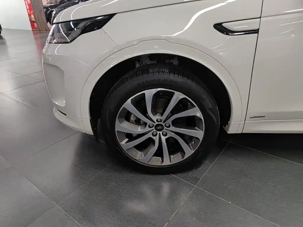 Land Rover Discovery Sport — миниатюра 23