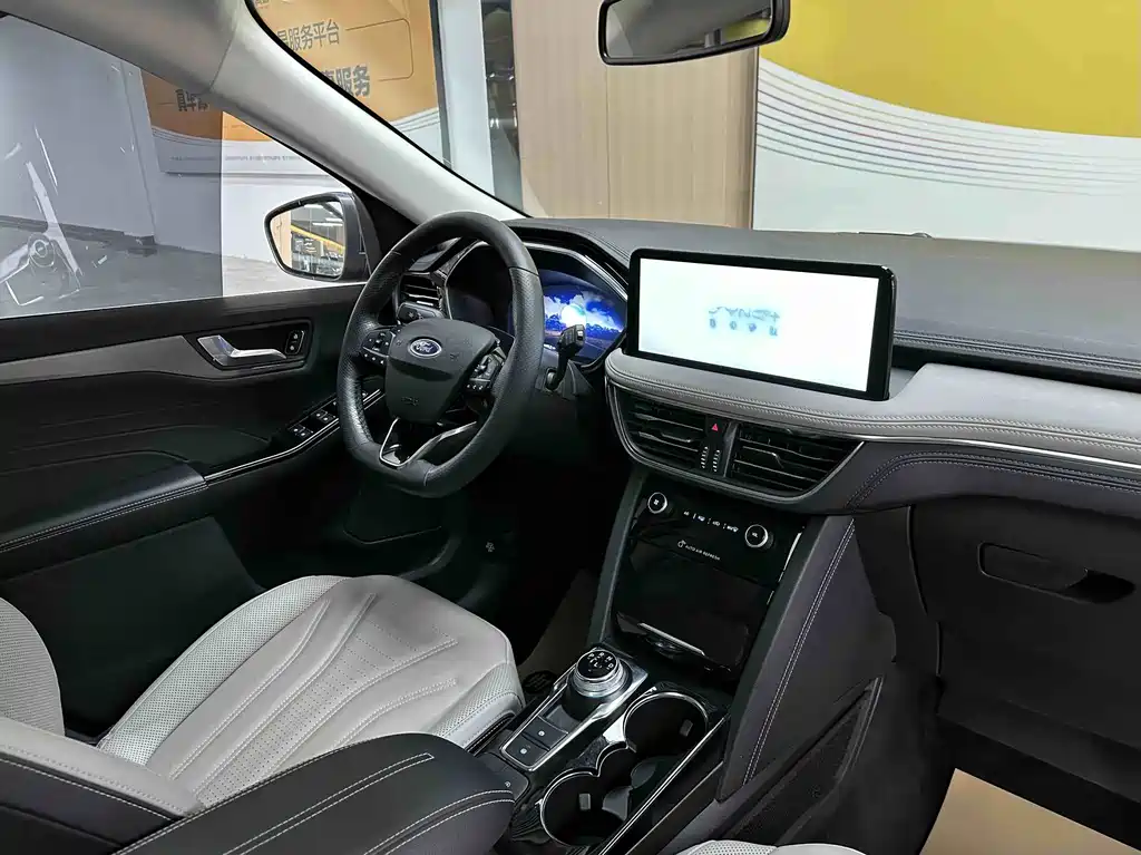 Ford Escape — миниатюра 9