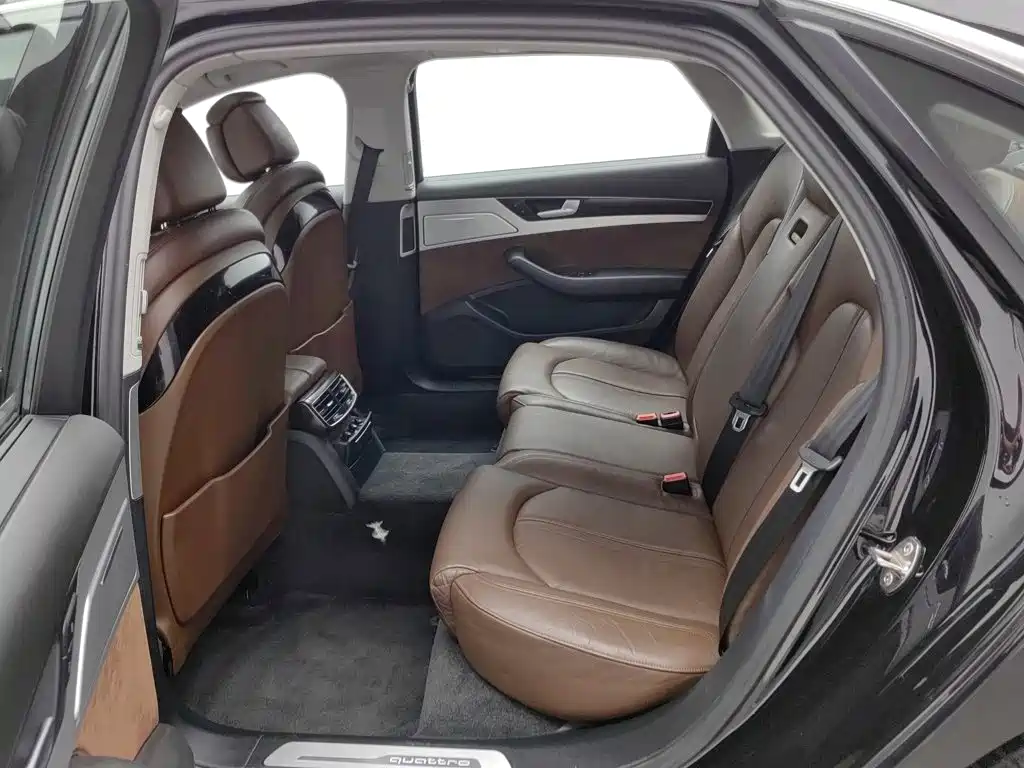 Audi A8 — миниатюра 15