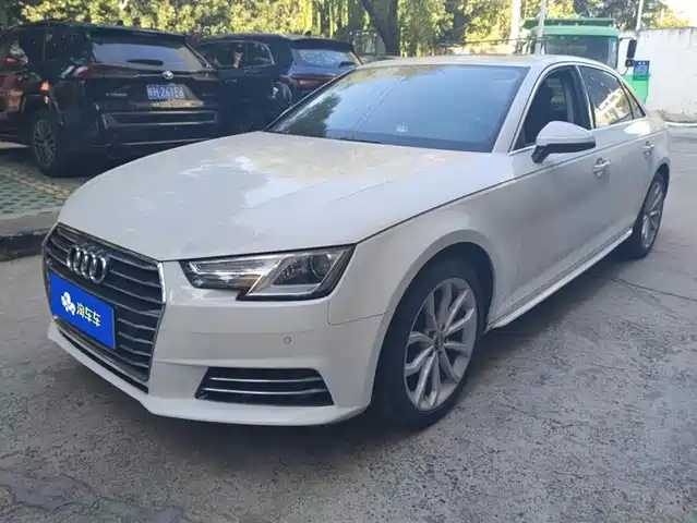 AUDI  A4L 2018