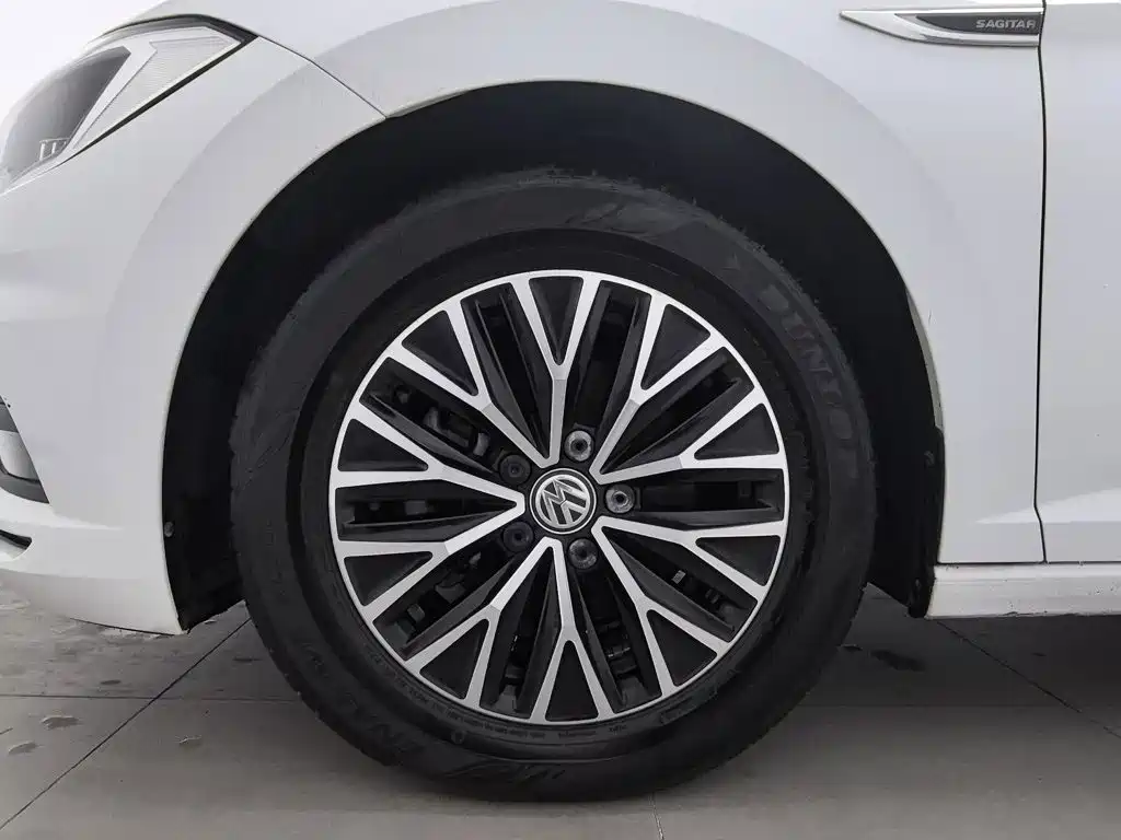 Volkswagen Sagitar — миниатюра 17