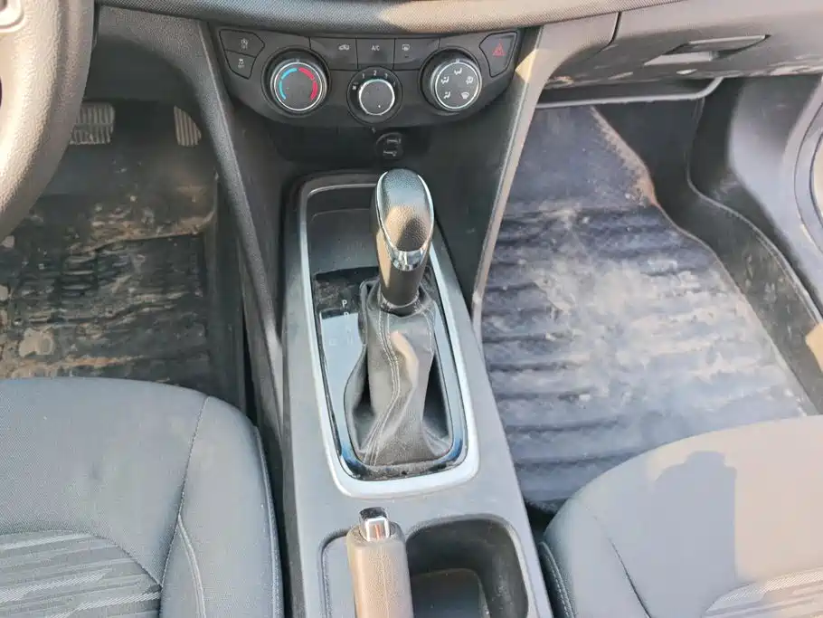 Chevrolet Cavalier — миниатюра 16