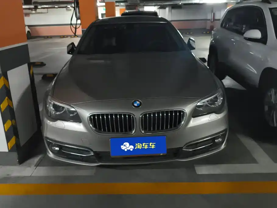 BMW 5 Series — миниатюра 2