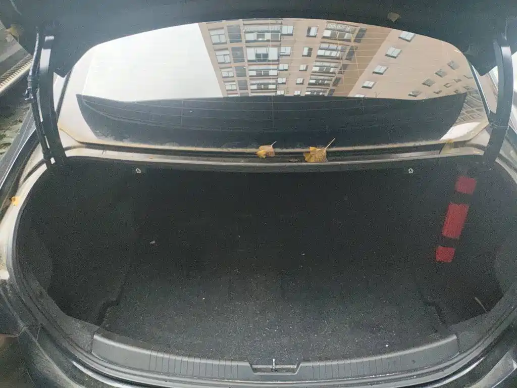 Chevrolet Malibu XL — миниатюра 15