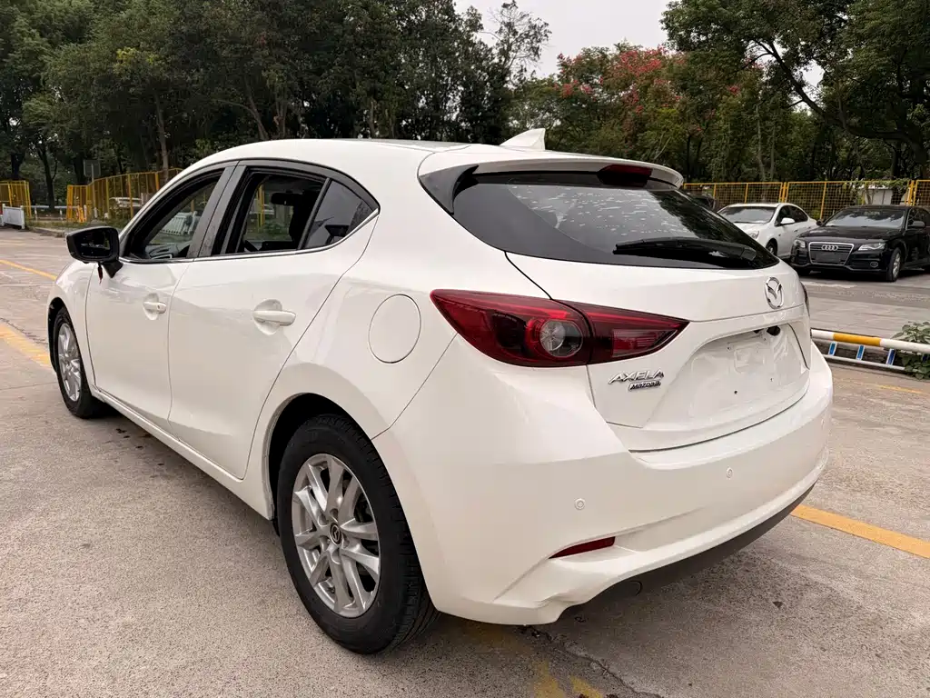 Mazda 3 Axela — миниатюра 7