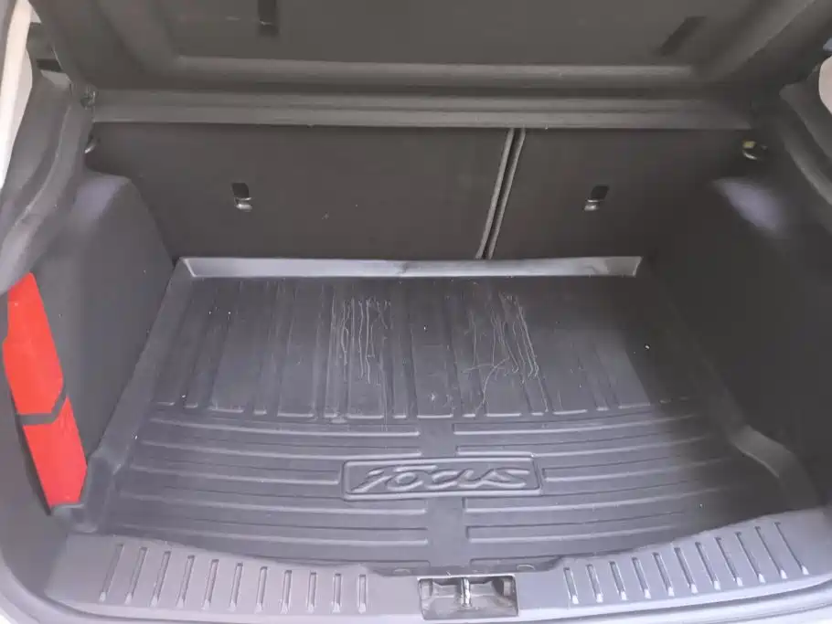 Ford Focus — миниатюра 4