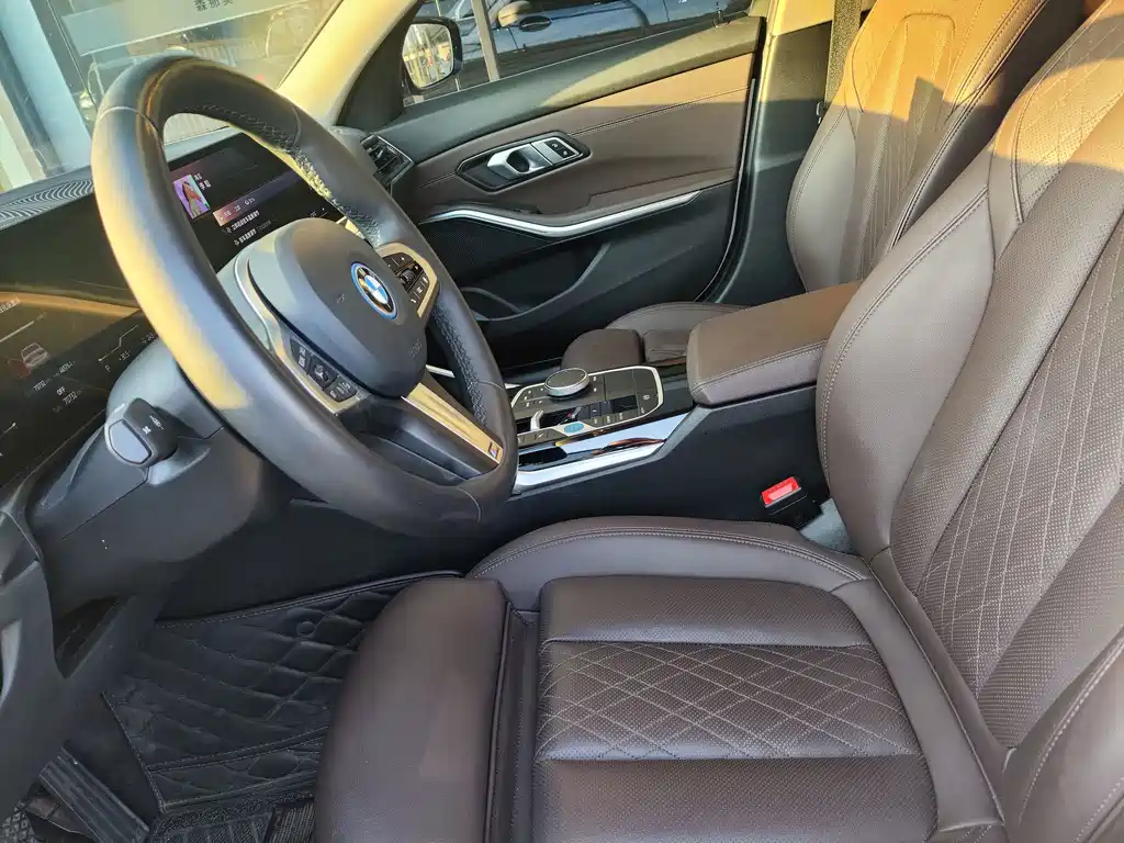 BMW i3 — миниатюра 4