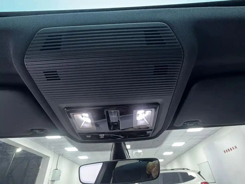 Volkswagen Golf — миниатюра 21