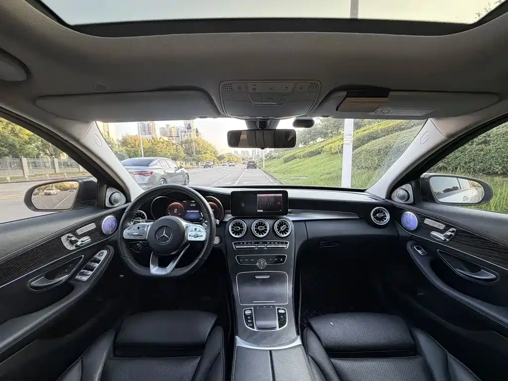 Mercedes-Benz C-Class — миниатюра 4