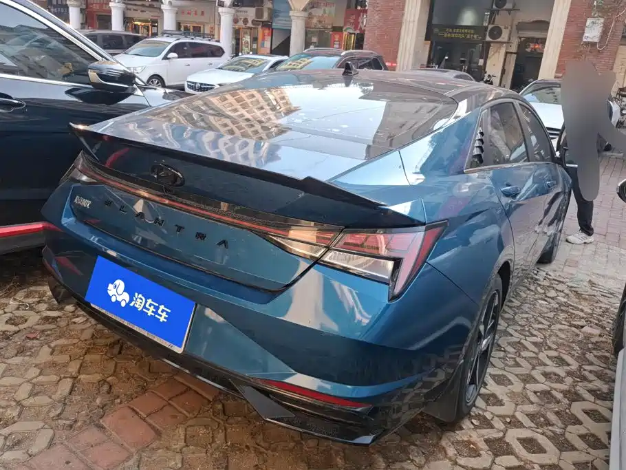 Hyundai Elantra — миниатюра 3