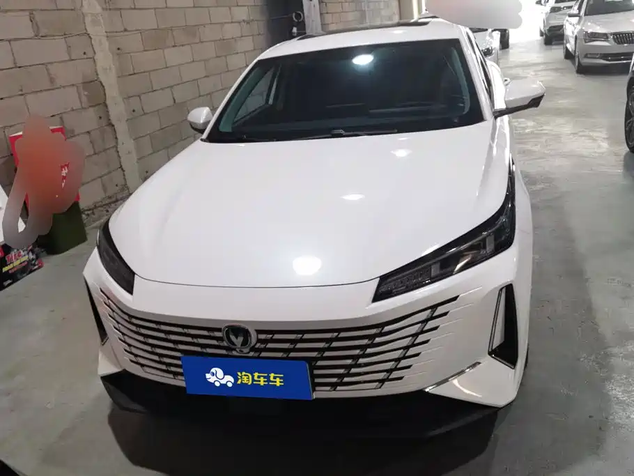Changan Eado — миниатюра 2