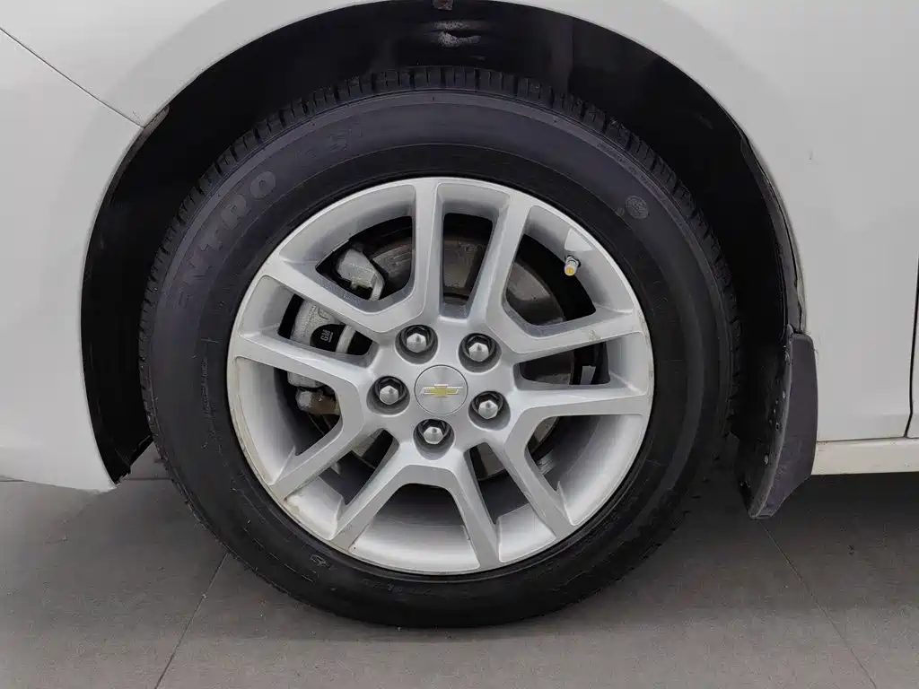 Chevrolet Malibu — миниатюра 17