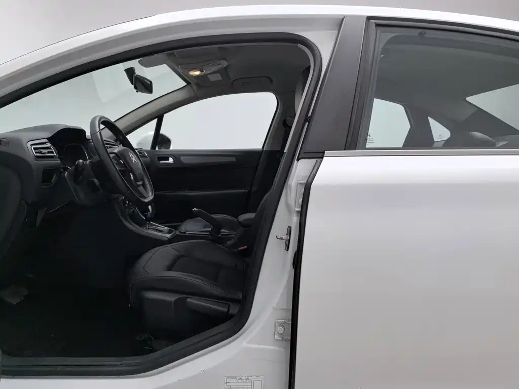 Citroen C4 — миниатюра 10
