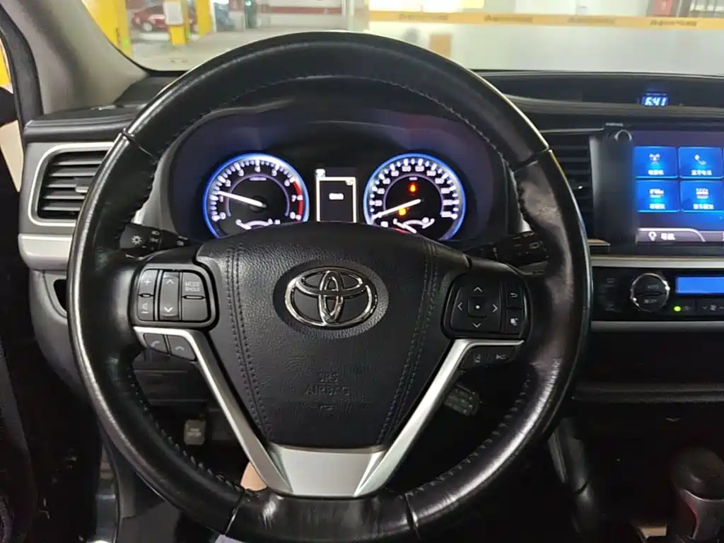Toyota Highlander — миниатюра 11