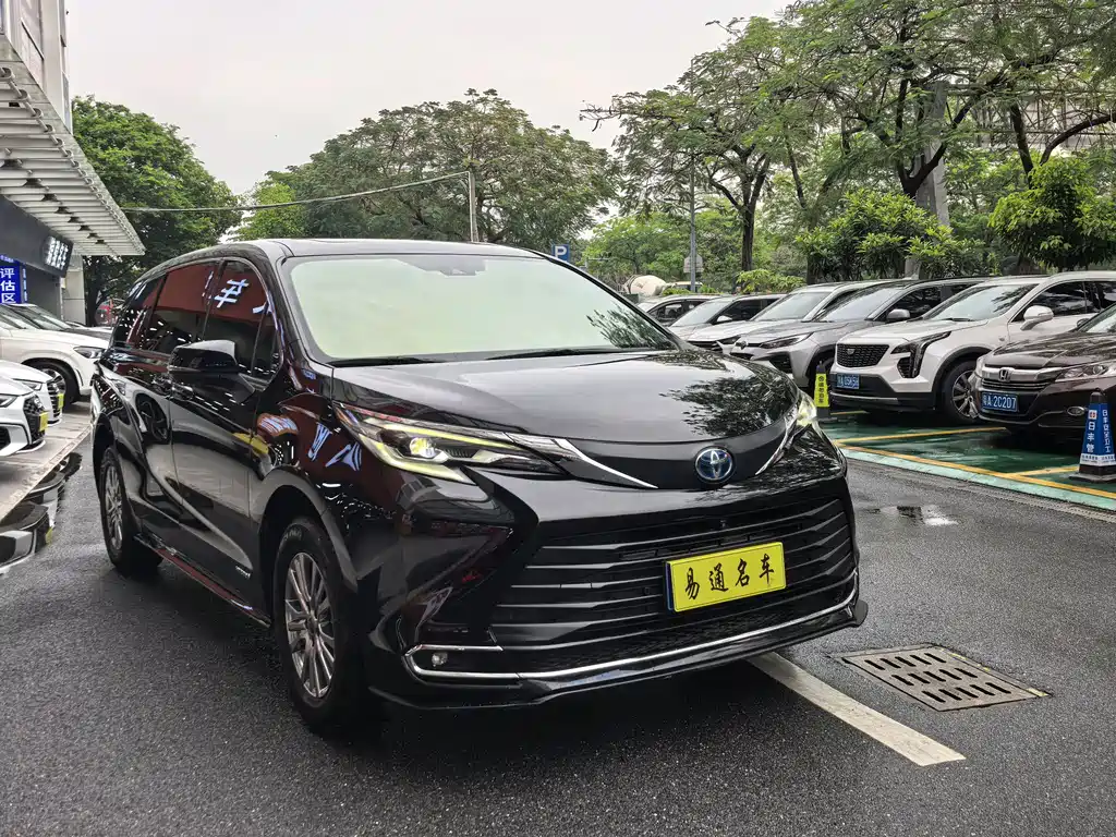 Toyota Sienna 2021 2.5L Comfort