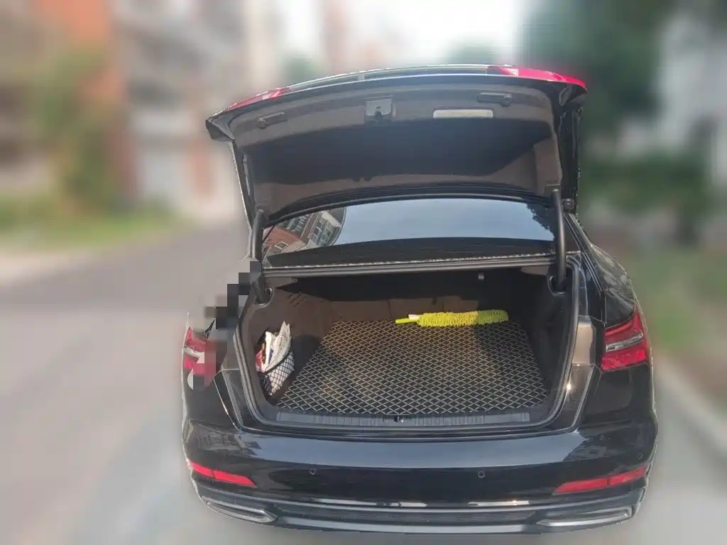 Audi A6L — миниатюра 10