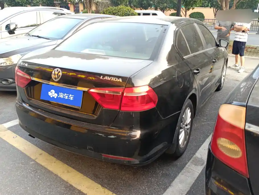 Volkswagen Lavida — миниатюра 3