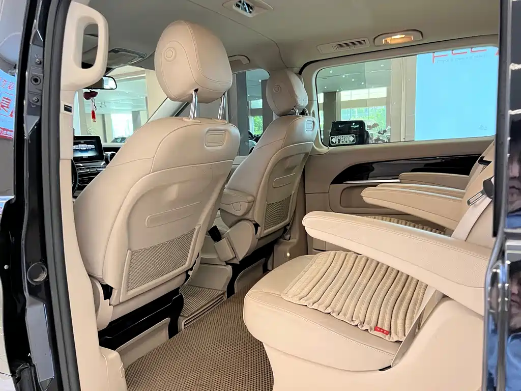 Mercedes-Benz V-Class — миниатюра 19